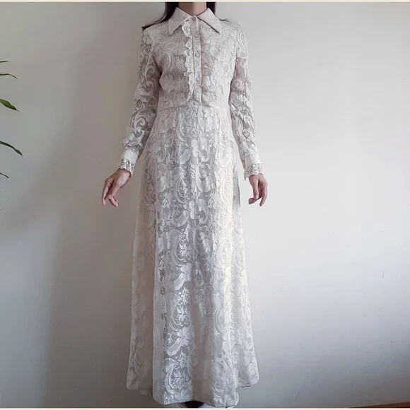 RARE ITEM!!! Vintage 1970s Cream Lace Wedding Dress - Maxi Gown - Picture 6 of 10